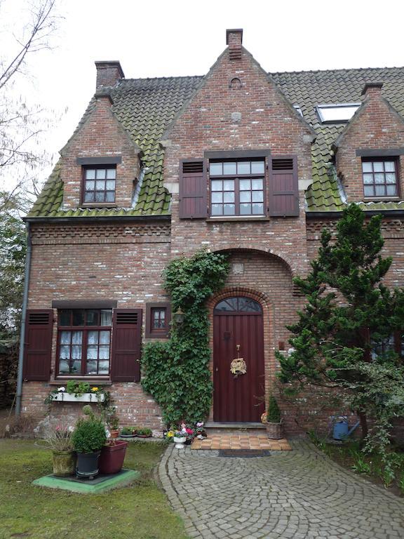 B&B 'T Nieuw Lijsternest Wezembeek-Oppem Экстерьер фото